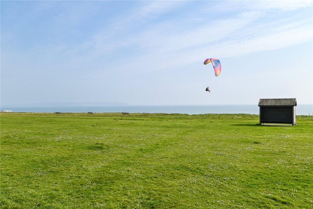 Additional image 12 of Marine Drive East, Barton on Sea, New Milton, Hampshire, BH25