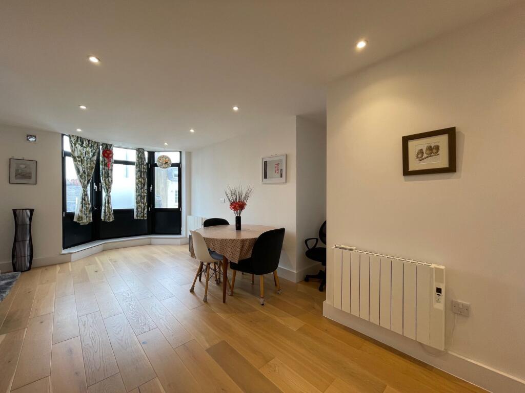 Additional image 3 of Russell House, Brighton - RL0042