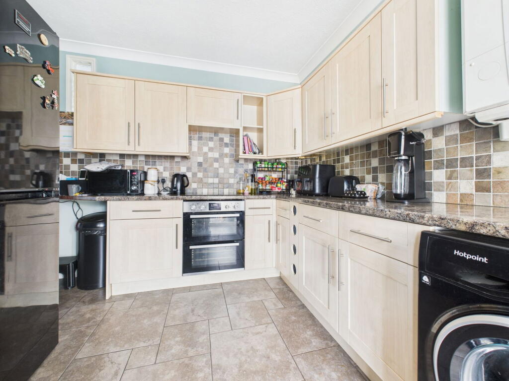 Additional image 4 of Grand Avenue, Lancing, BN15 9QD