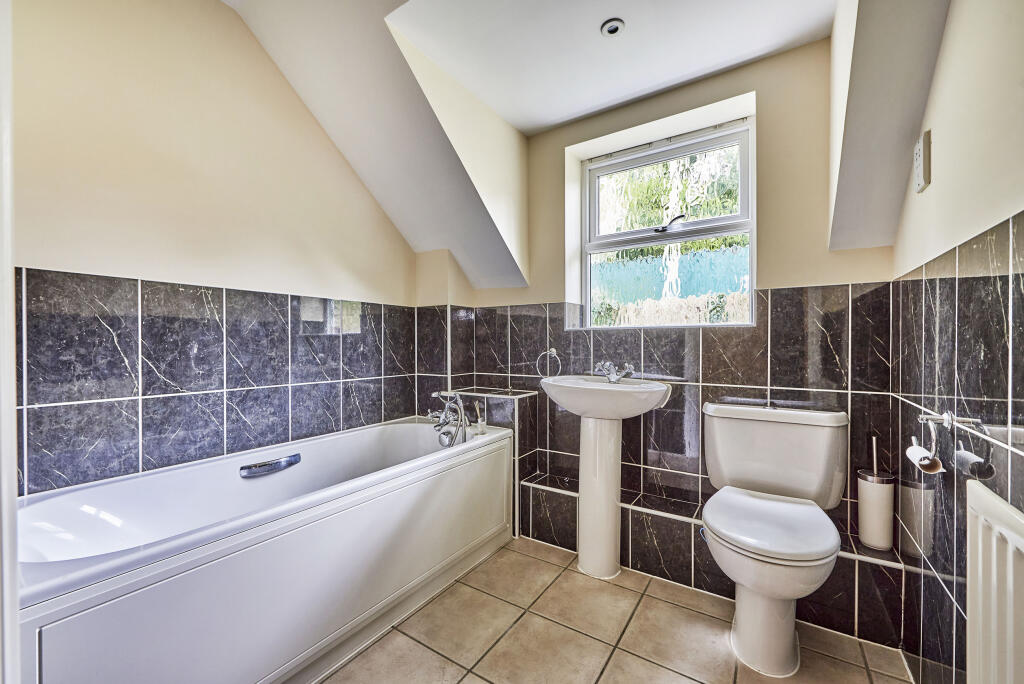 Additional image 9 of Trevelyan Place, St Stephens Hill, St Albans, Herts, AL1