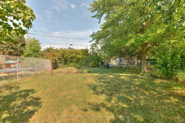 Additional image 31 of 117 Secord Ave