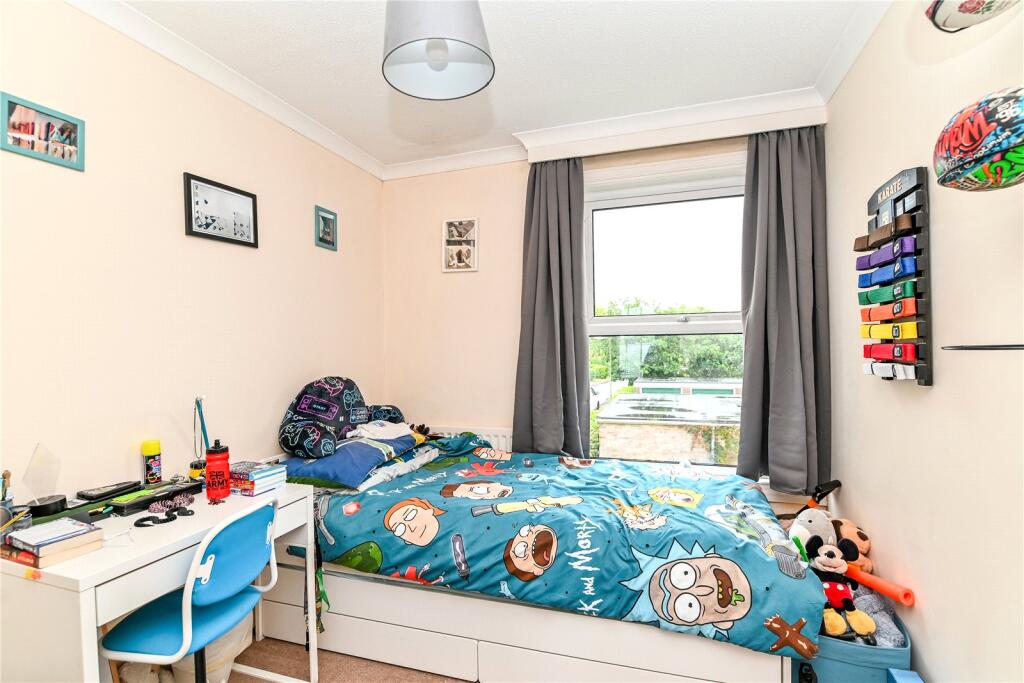 Additional image 7 of Royston Place, Barton on Sea, New Milton, Hampshire, BH25