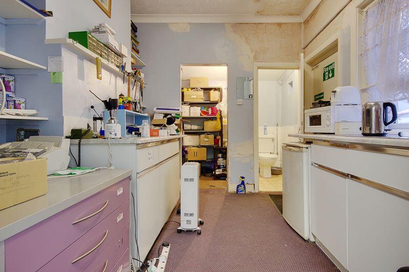 Additional image 12 of Ashley Road BH14 - Exceptional Investment Opportunity: Spacious Shop Unit with Consulting Rooms and Prime Location