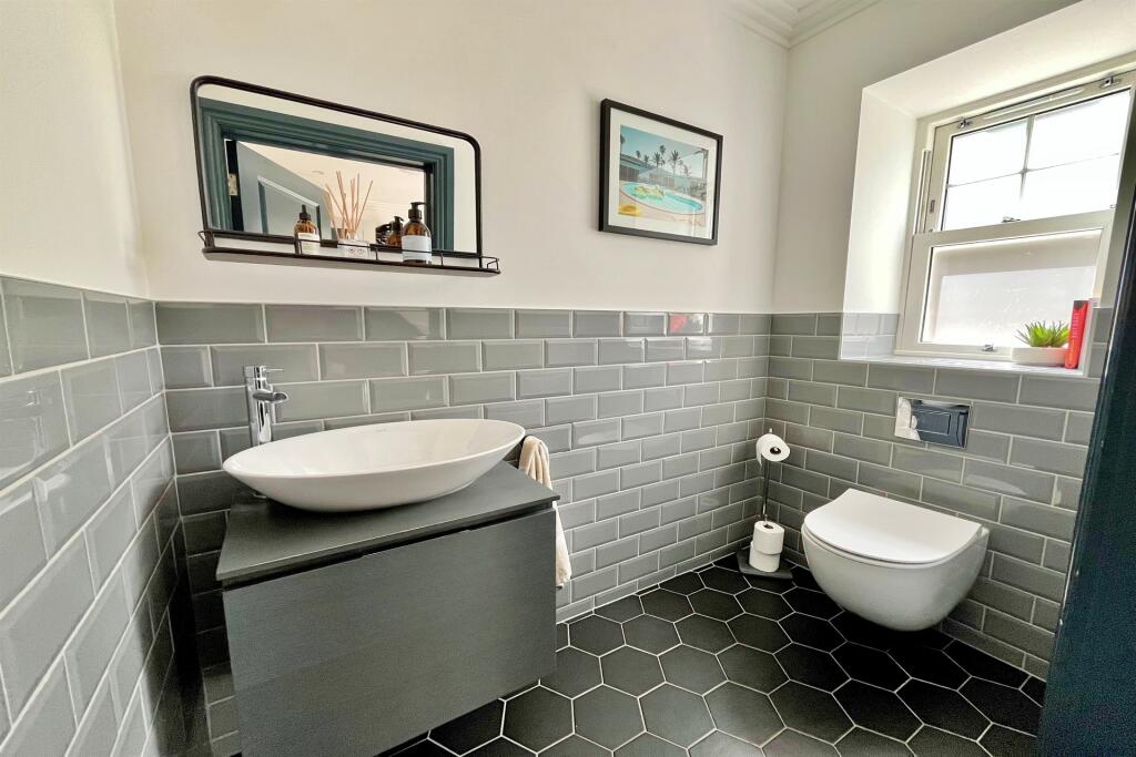 Additional image 8 of Canford Cliffs