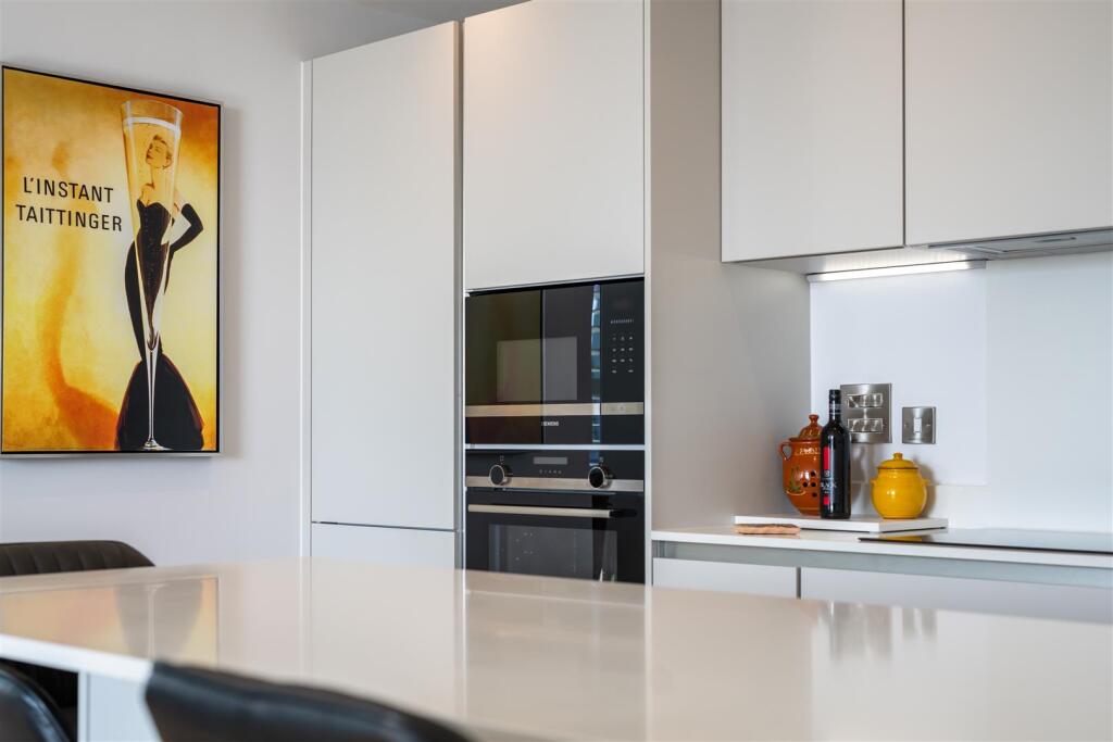 Additional image 8 of High Street, Poole Quay