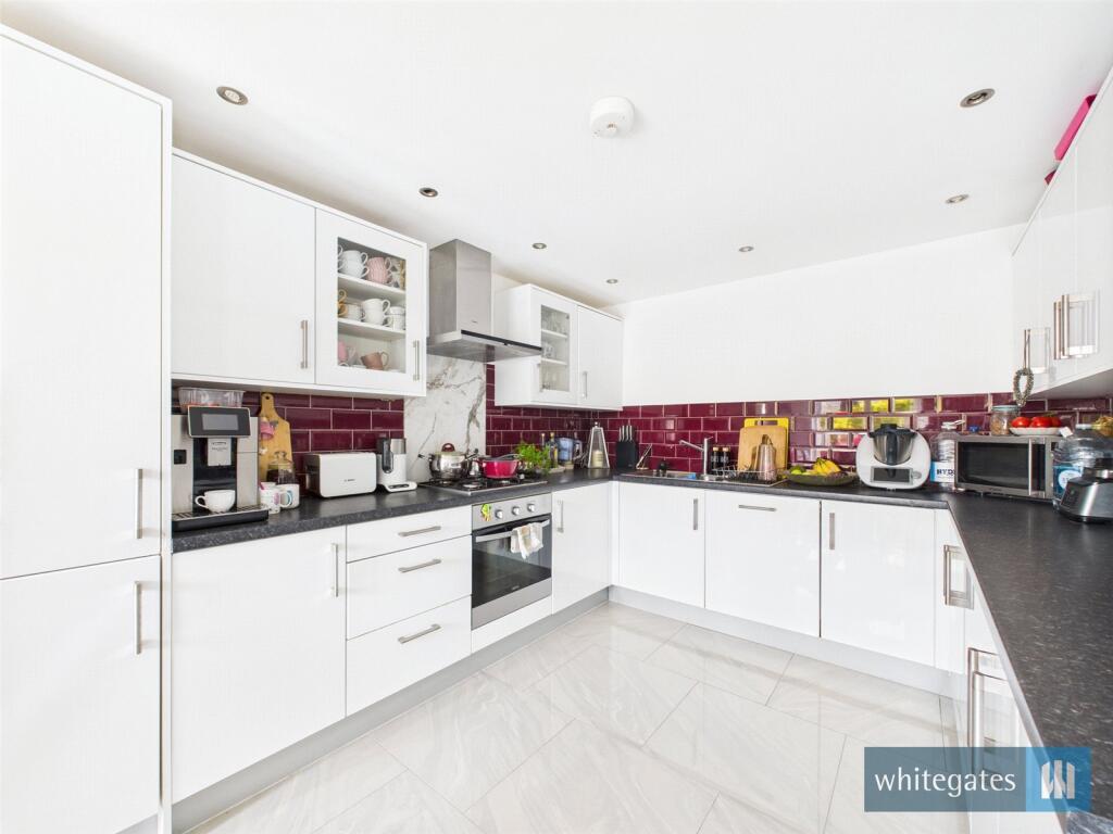 Additional image 7 of Poplars Park Road, Bradford, West Yorkshire, BD2