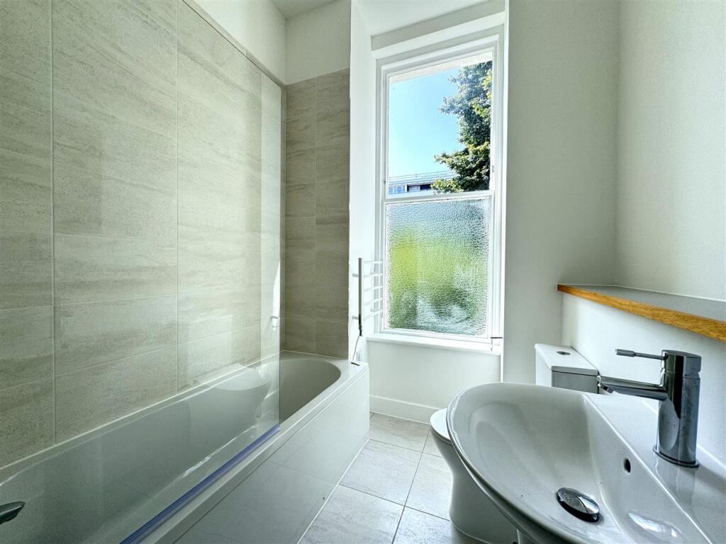 Additional image 6 of Hartington Place, Eastbourne BN21 3BG