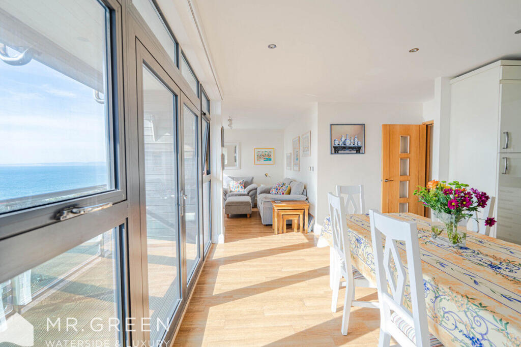 Additional image 9 of Admirals Point, St. Catherines Road, Southbourne, Bournemouth. BH6 4AG