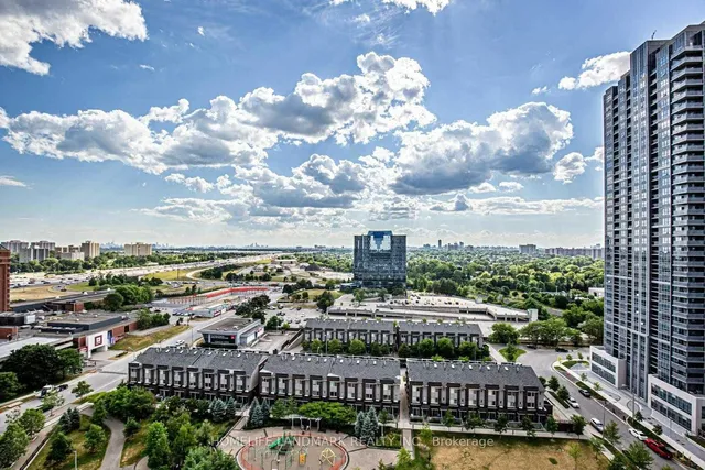 Additional image 28 of 181 Village Green Sq Unit 1714