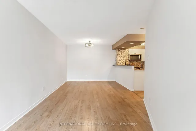 Additional image 21 of 801 King St Unit 628