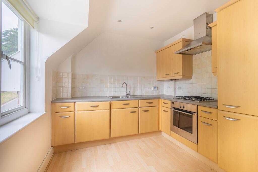 Additional image 4 of Oaklands Court, Welwyn, AL6