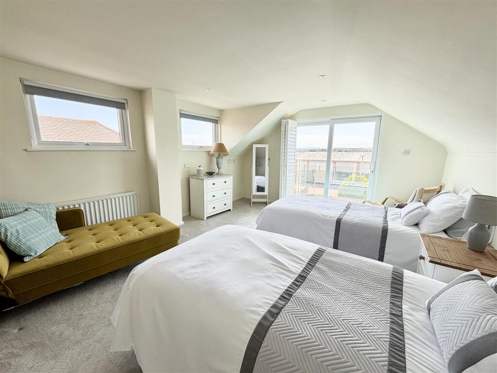 Additional image 13 of Lake Drive, Hamworthy