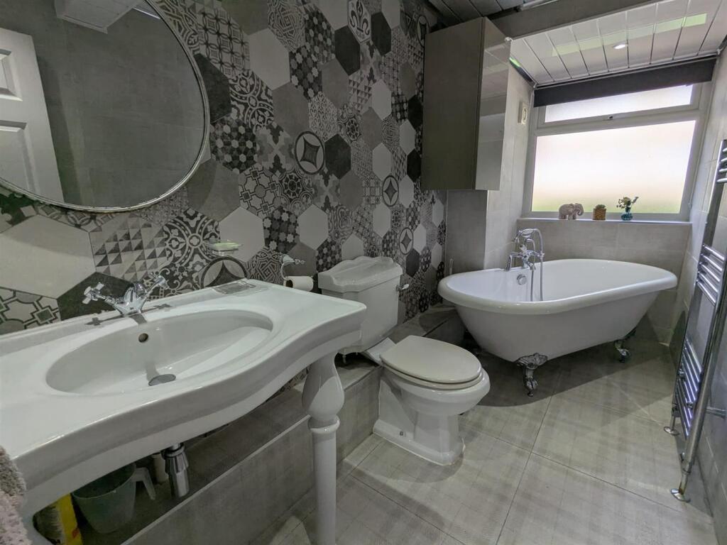 Additional image 14 of 12a, Chellow Lane Bradford, BD9 6AS
