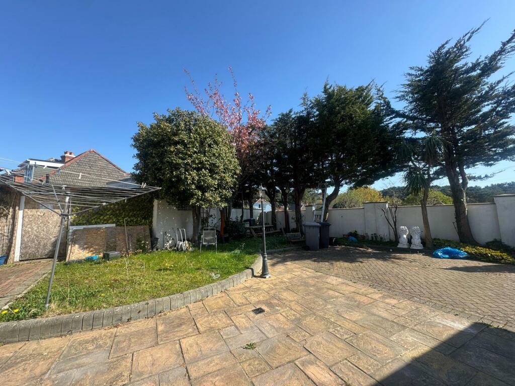 Additional image 3 of LARGE Commercial and Residential Space