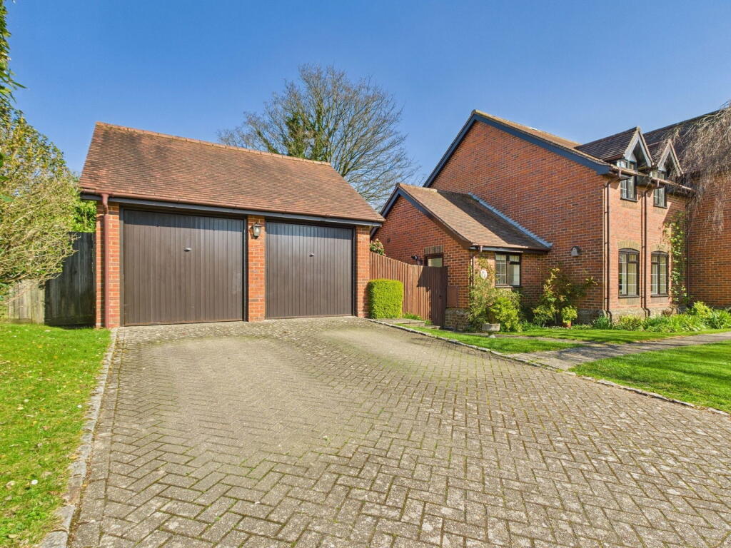 Additional image 34 of Fox Lea, Findon Village, Worthing BN14 0XB