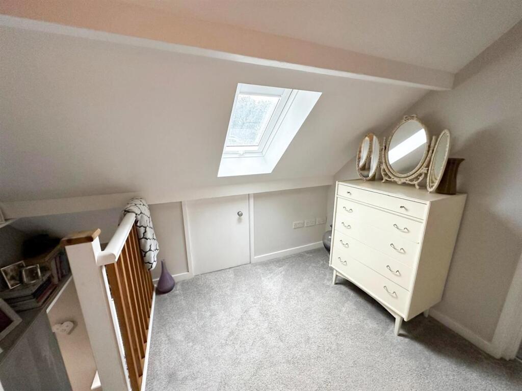 Additional image 34 of Ladymead, Glenlyon Avenue, Keighley