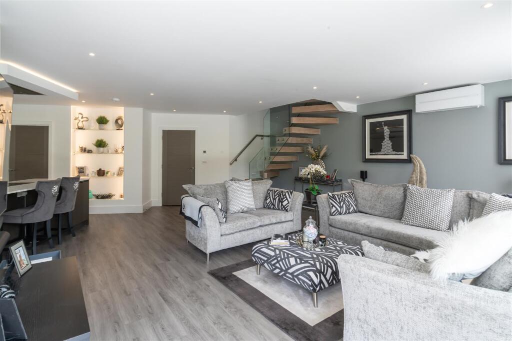 Additional image 7 of Salterns Way, Lilliput