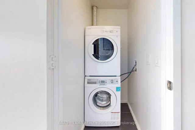 Additional image 16 of 1 Bloor St Unit 3903