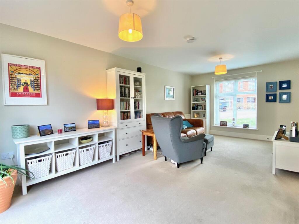 Additional image 5 of Tailor Close, Scholes