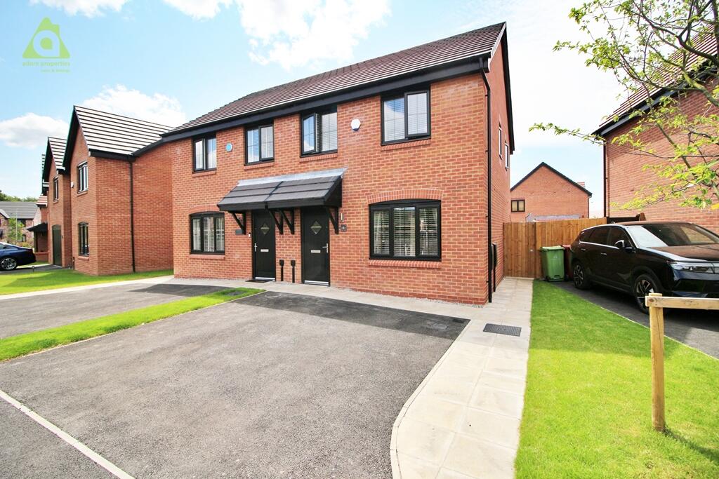 Landhey Drive, Westhoughton, BL5 3FY