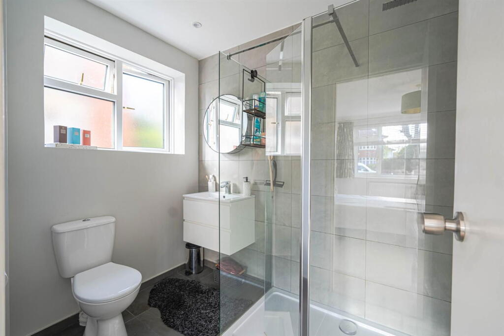 Additional image 7 of Browning Avenue, Bournemouth, BH5 1NN