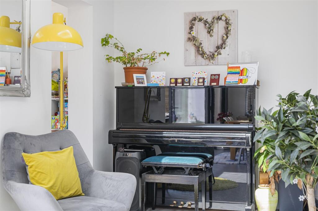 Additional image 21 of Dorothy Avenue, Peacehaven