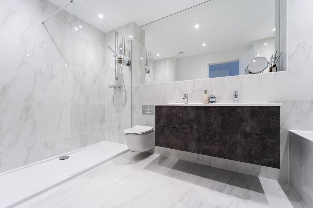 Additional image 13 of East Overcliff Drive, Bournemouth,