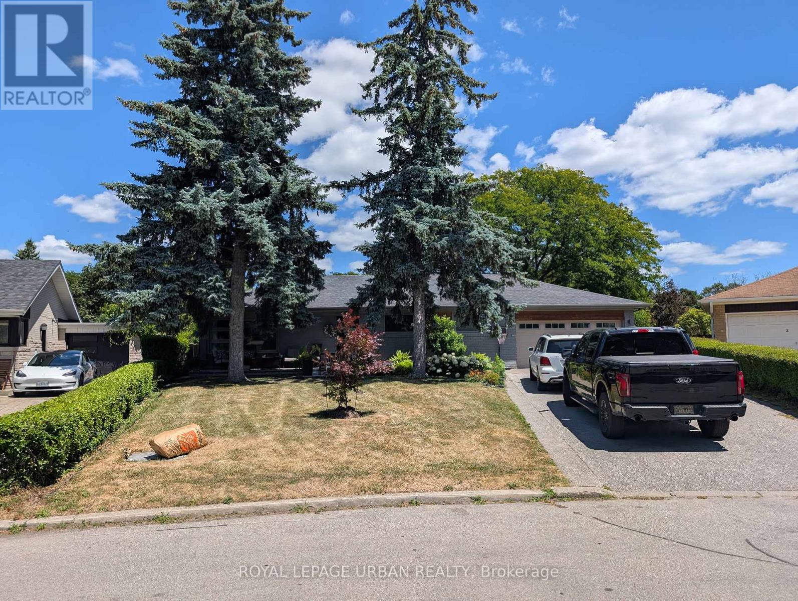 25 TREADGOLD CRESCENT|Toronto (Parkwoods-Donalda), Ontario M3A1X1