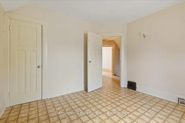 Additional image 27 of 64 Lancaster St