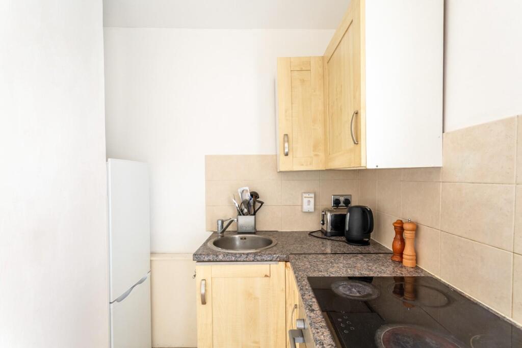 Additional image 4 of Belle Vue Gardens, Brighton