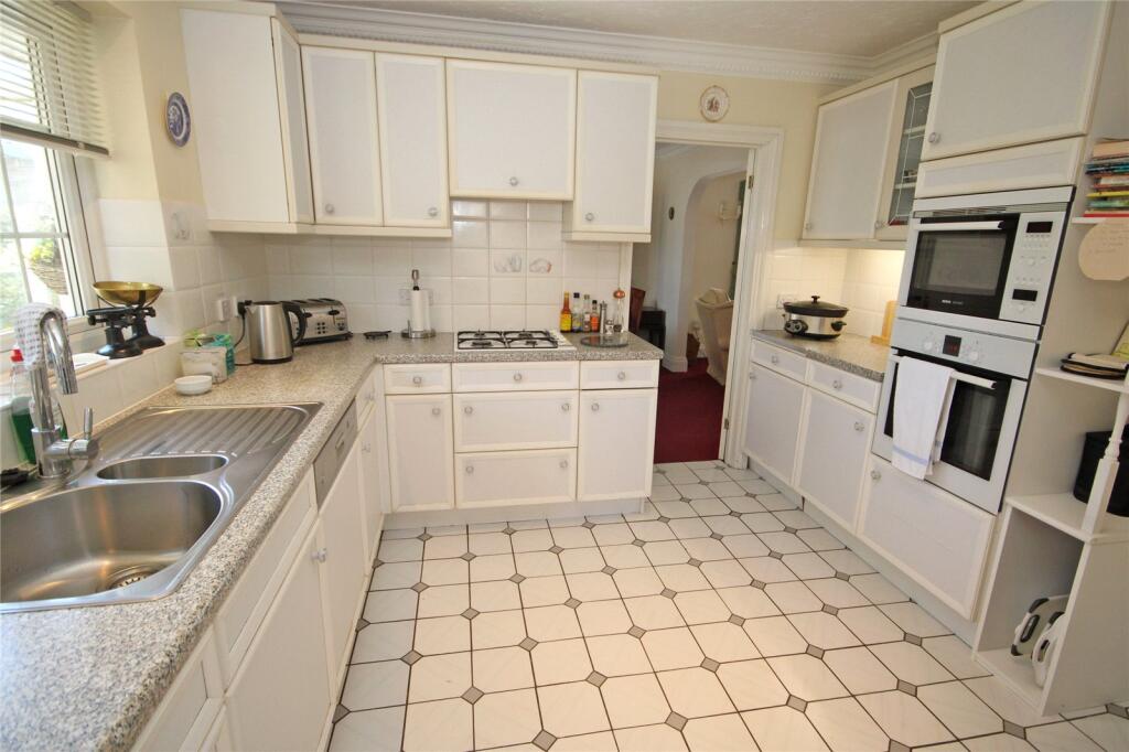 Additional image 8 of Christchurch Bay Road, Barton on Sea, New Milton, Hampshire, BH25