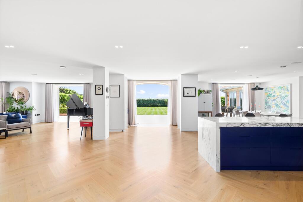 Additional image 7 of Tamarisk Way, East Preston, Littlehampton, West Sussex, BN16.