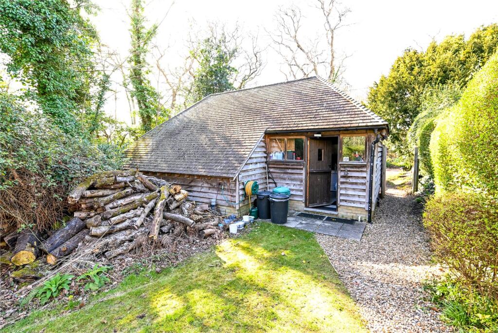 Additional image 16 of Barton Common Lane, New Milton, Hampshire, BH25