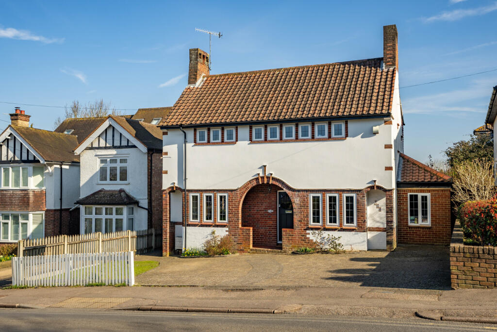 Waverley Road, St. Albans, Hertfordshire, AL3