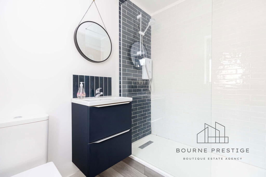 Additional image 39 of St Albans Ave, Queens Park