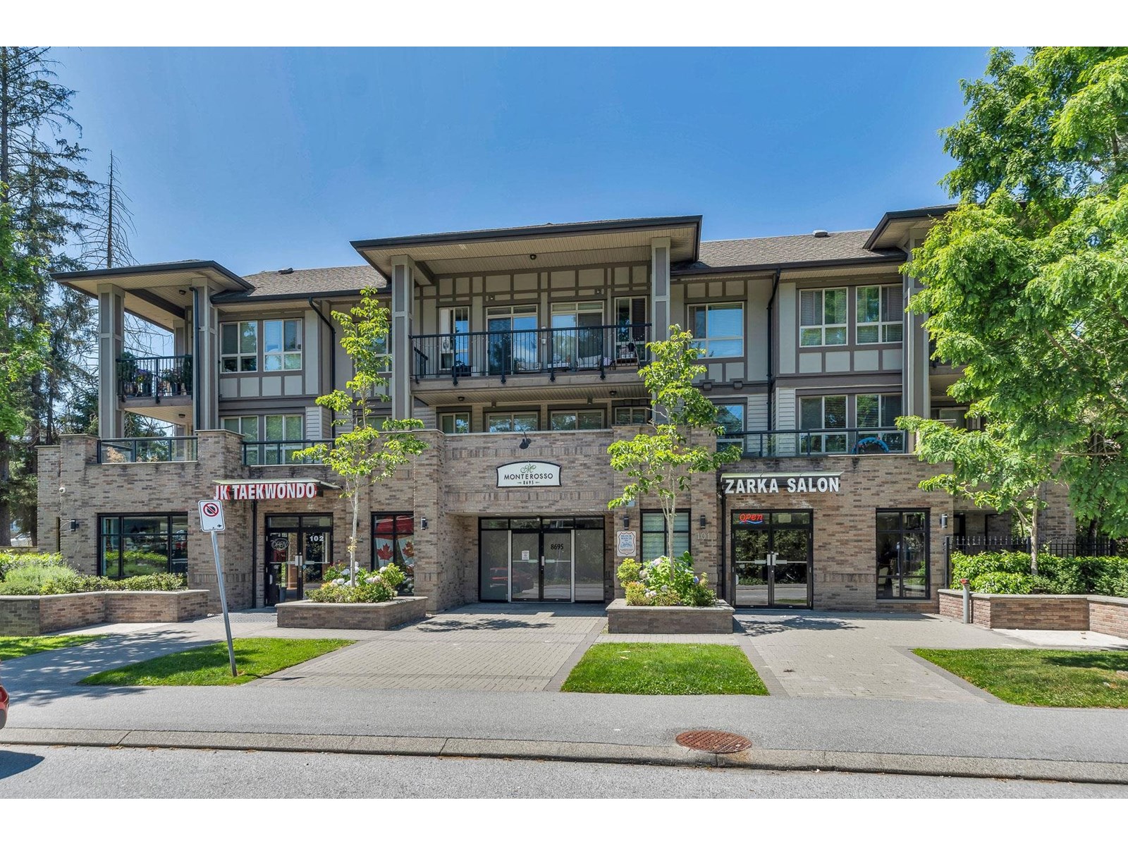 212 8695 160 STREET|Surrey, British Columbia V4N6L6