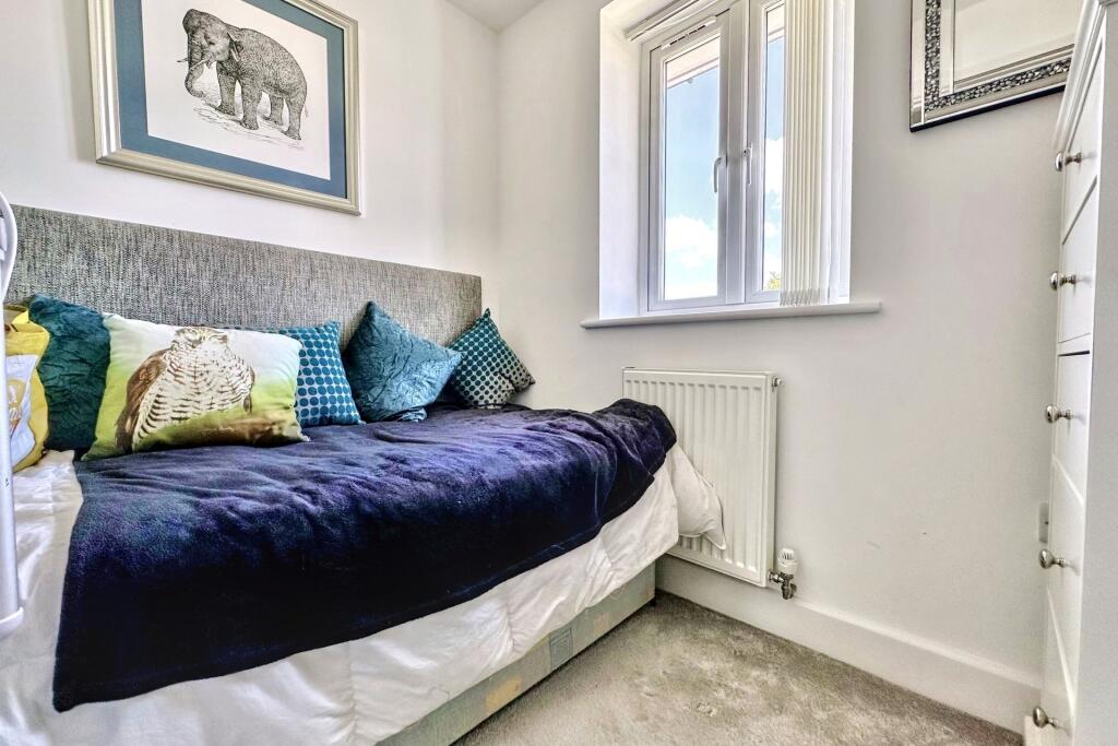 Additional image 6 of Upton