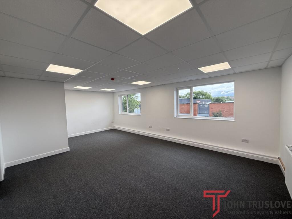 房产图片 6 - Redditch 依恩菲尔德工业园 单元48