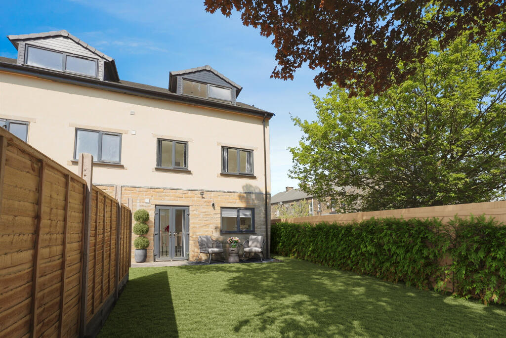 Additional image 11 of Dovesdale Road, Bradford