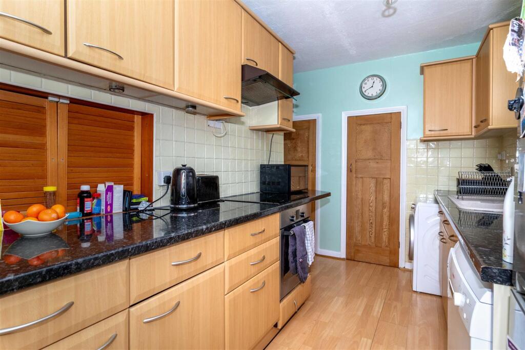 Additional image 20 of Broomfield Avenue, Worthing