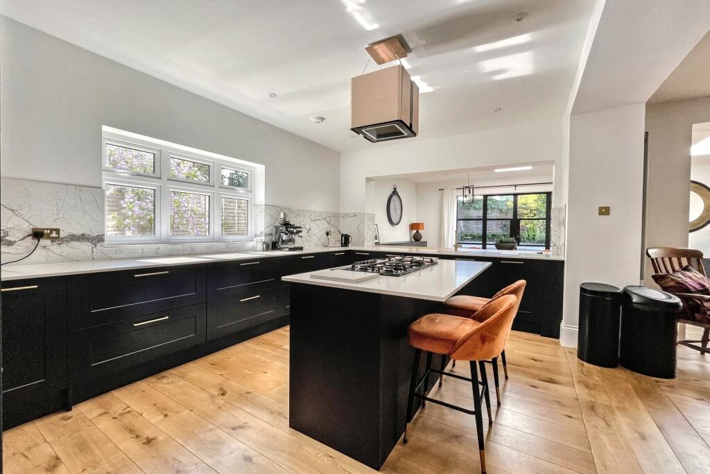 Additional image 9 of Portman Estate