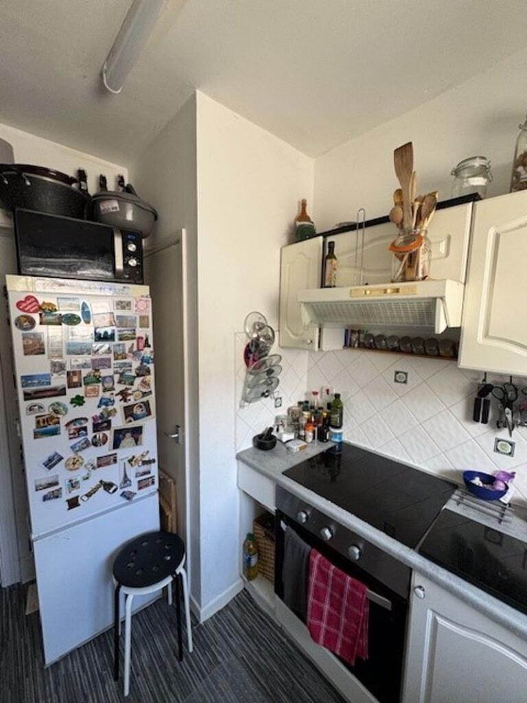 Additional image 3 of Three Bedroom Flat - Holdenhurst Road - £1350.00