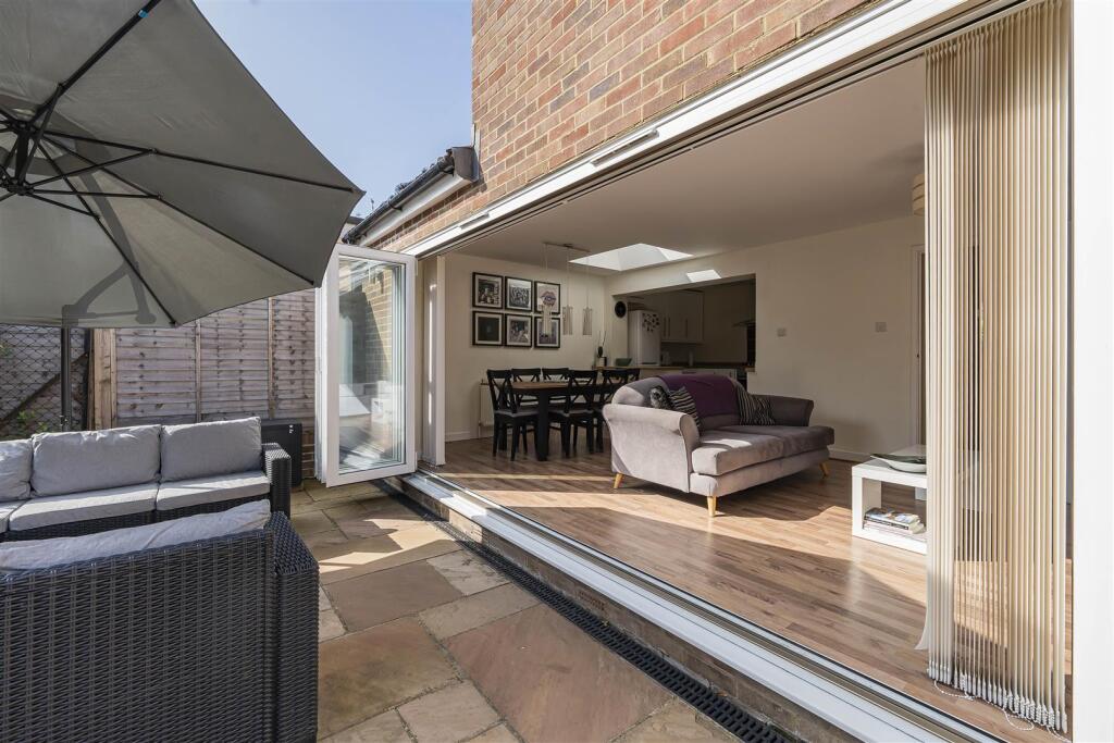 Additional image 15 of How Wood, Park Street, St. Albans