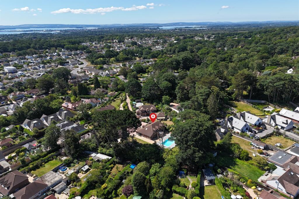 Additional image 32 of Broadstone