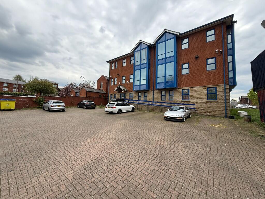 Additional image 11 of Inwood House, Castlecroft Road, Bury, BL9