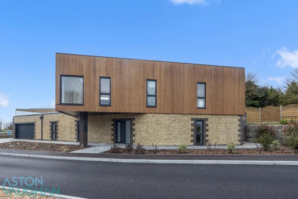 Additional image 38 of Chalky Field Close, Ovingdean, Brighton