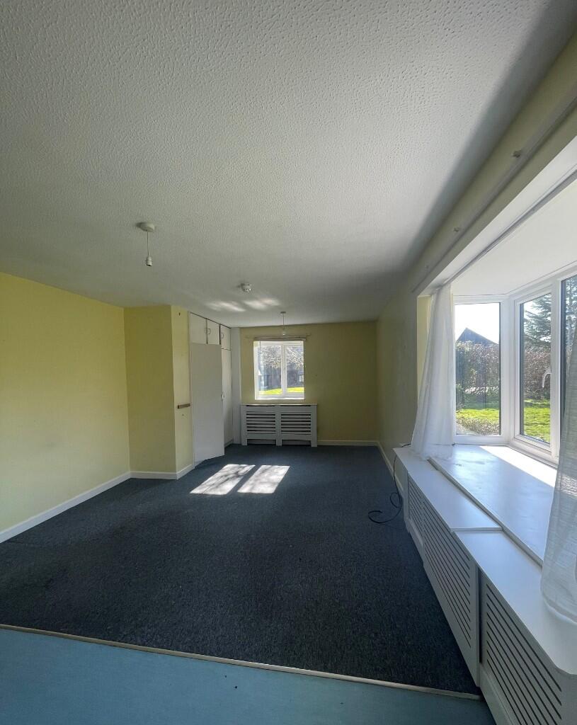 Additional image 8 of Freeman Close, BN18