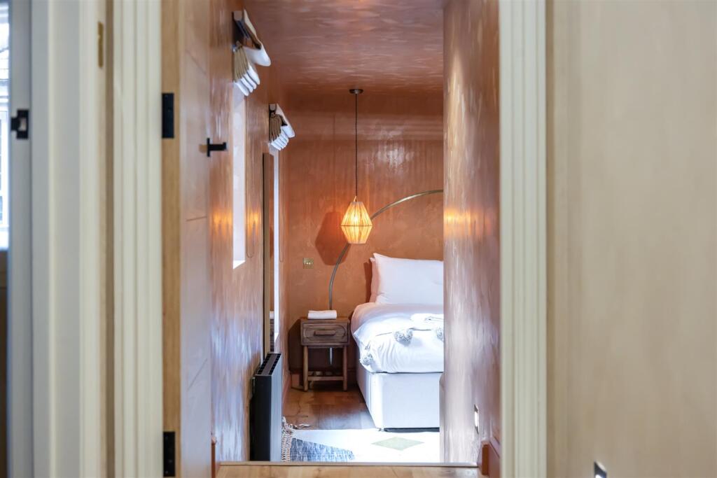 Additional image 20 of Queen Square, Brighton