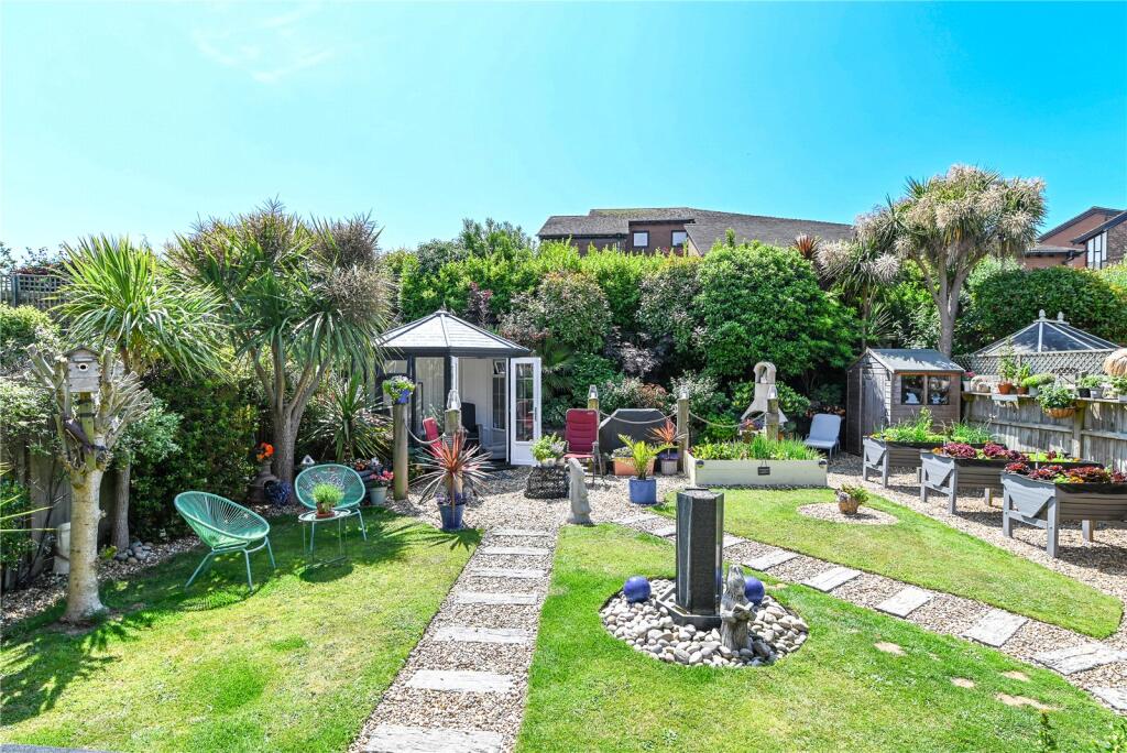 Additional image 19 of Willow Walk, Barton on Sea, New Milton, Hampshire, BH25