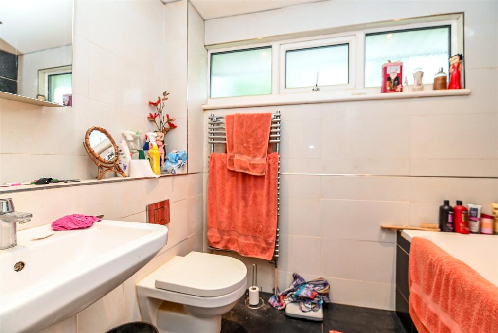 Additional image 10 of Oxey Close, New Milton, Hampshire, BH25